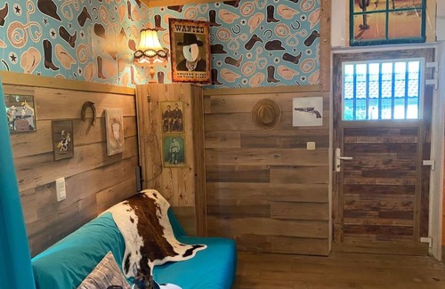 Morialme Apartment | Valdorado Prison bed