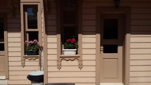 Uskudar Hotel | valide-maide hotel