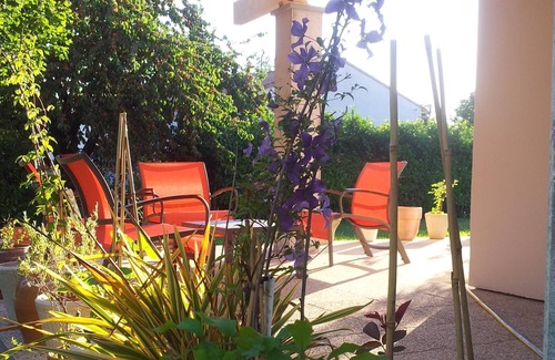 Benet Cottage | Vallée de la Boutrie Contemporary cottage near the Marais Poitevin