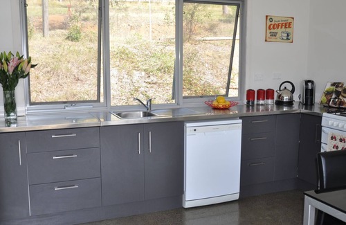 Cessnock City Council Villa | Valle Laguna - Modern Self Contained Villa set on 200acre farm
