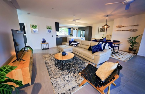 Redlynch Apartment | Valle Vista Luxury Apartments