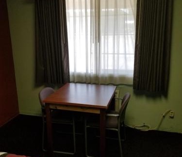 Lebanon Hotel | Valley Inn - Lebanon Oregon