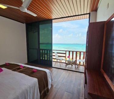 Guraidhoo Hotel | Valley Palm Seaview