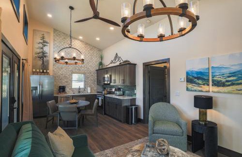 Timberline House | Valley View Resort Cabin 8, 2-Bed, Modern-Luxury with Hot Tub in Canaan Valley, WV