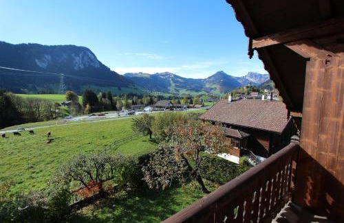 Chateau-d'Oex Ski Chalet | Valrose