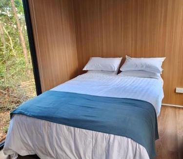 Tamborine House | Van Demears Escapes by Tiny Away