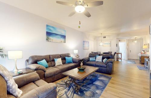 Vanderbilt Beach Apartment | Vanderbilt Villas