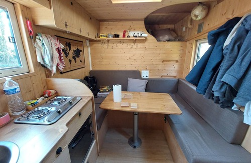 Puteaux House | Vanlife experience - Warm and cosy place - Wood
