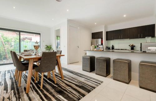 Flemington House | VAQUAY Contempo In Flemington