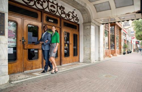 Whyte ave Hotel | Varscona Hotel on Whyte