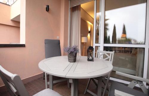 Aurelio Apartment | Vatican City Green Apartment