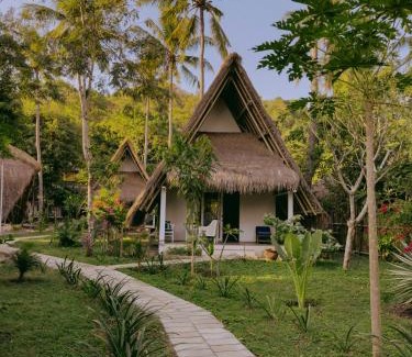 P. Gili Asahan Resort | Vayam Boutique Resort Gili Asahan