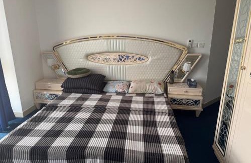 Al Ghubrah Ash Shamaliyyah Apartment | Vbx