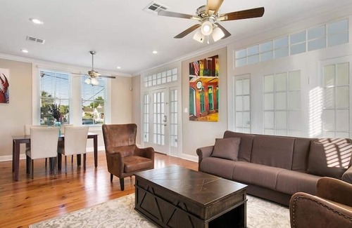 Mid-City House | VCAY-Elegant Mid-City Gem near French Quarter/Streetcar