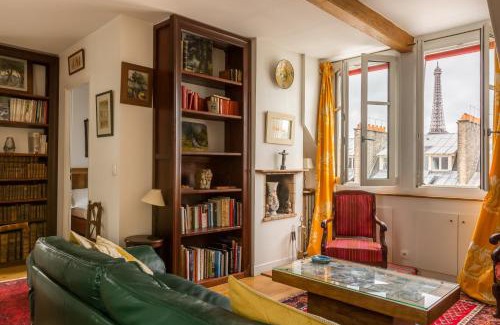 7th Arrondissement Apartment | Veeve - Views to the Eighth