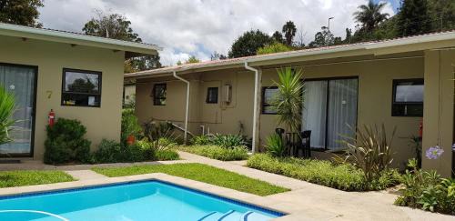 Mbabane Apartment | Veki's Town Lodge Apartments