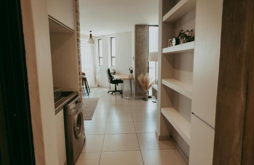 Windhoek Apartment | VELDT Suite - Luxury Apartment near Grove Mall & Hospital Airbnb