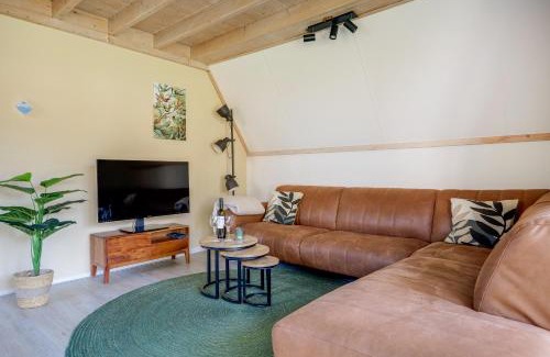 Zwiggelte House | Velduil I Mooi Huisje met Ruime Tuin