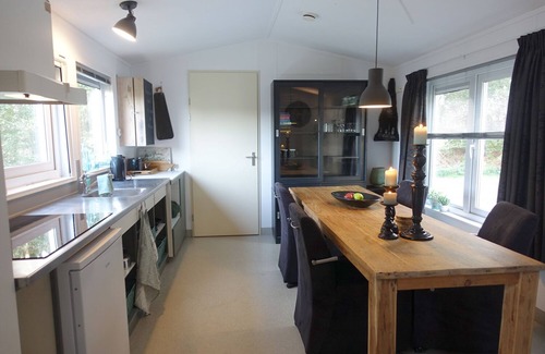 Giethmen Ski Chalet | Veldzicht, a spacious chalet between forest and field.