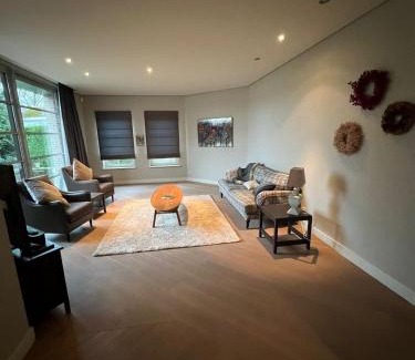 Achel Villa | Velo Villa