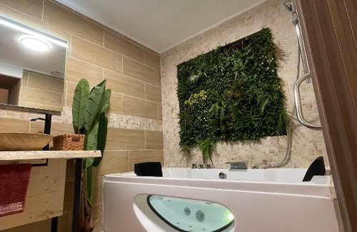 Saint-Nazaire Apartment | Velours & Balnéo