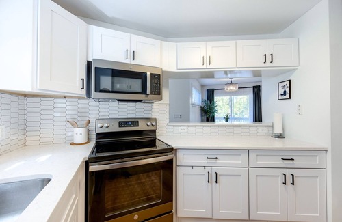 Colington Condo | Velvet Oyster | 2 bed 2 bath | Pool