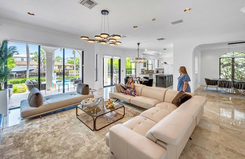 Colee Hammock Villa | Venice of America/Heated Pool/Canal View & Access/Isle Key/VlLLAS