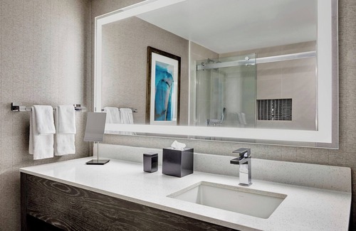Pierpont Bay Hotel | Ventura Beach Marriott