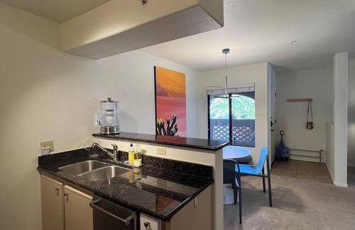 Tucson Condo | Veranda at Ventana Adorable top floor 1-bedroom condo, Dog friendly