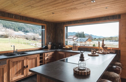 Saint-Julien-en-Vercors Ski Chalet | VERCORS: MAGNIFICENT WOODEN CHALET 12 SLEEPING NEAR VILLARD DE LANS