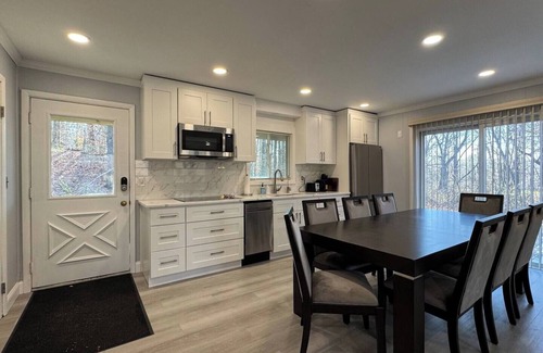 East Haven  Rutland County House | Vermont Retreat–Near Downtown & Killington
