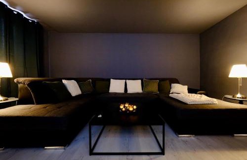 La Celle-sous-Gouzon Apartment | Verneuil - Ciné Room