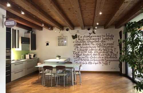 Borgo Milano Apartment | Verona, house with porch and garden, in a single house, internal parking