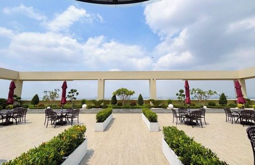 Mean Chey Apartment | Versailles Square by Soben Homes