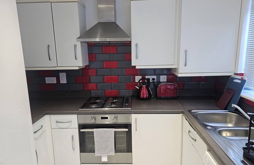 Coventry House | Very cosy 3 bedroom house close to city