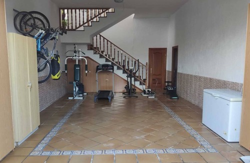 Mentrida Ski Chalet | Very quiet house with games room and private pool