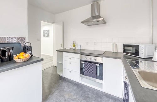 Tonnerre Apartment | Very spacious apartment for 4 people