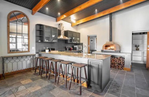Stellenbosch House | Very spacious beautiful winelands home with spectacular views.