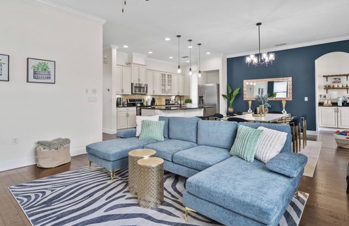 Port Tampa City House | Very Spacious+Pool+GLAM Room+MAN Cave