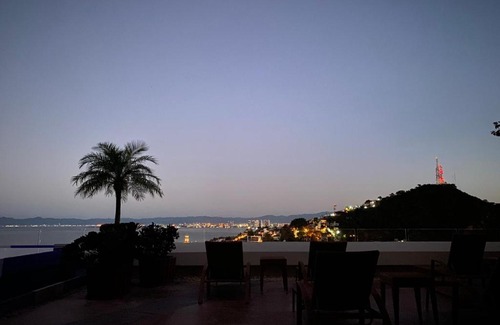 Alta Vista Apartment | VEstrella luxury residence, roof top pool with ocean view, walk to town&beach