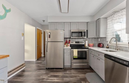 Villas House | VI121 Edna Avenue