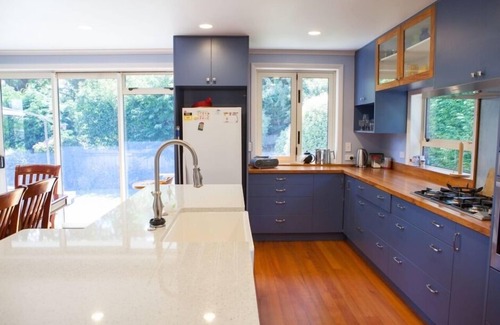 Taupo House | Via Del Lago - for family, friends and memories. It includes Linen & WIFI