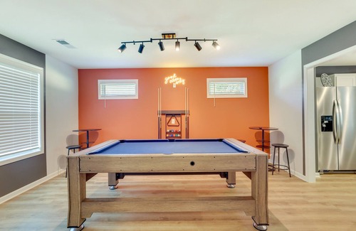 Elliott House | 'Vibe Villa' w/Backyard ~ 8 Mi to Shaw AFB!