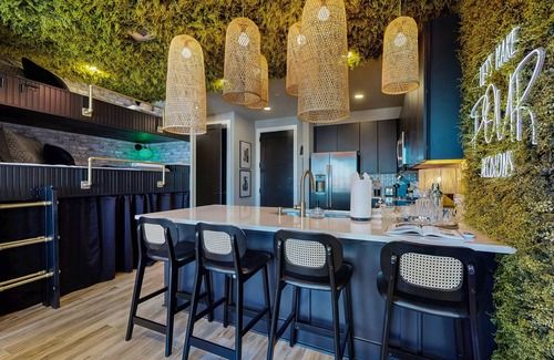 Nashville Condo | Vibrant Downtown Condo w/access to SkyLounge amenities