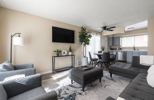 Downtown Apartment | Vibrant Downtown Condo