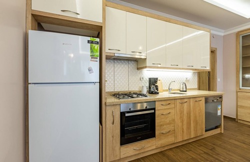 Cumhuriyet Apartment | Vibrant Flat Near Metro 10 min to Citys Nisantasi