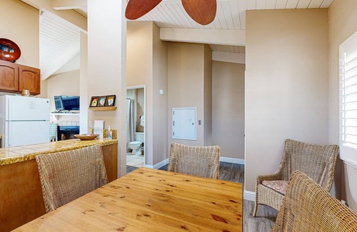 Beach Hill - Beach Flats House | Vibrant home with breathtaking views & convenient location