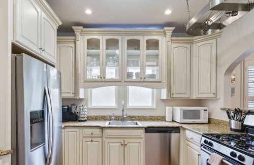 Greater South River City House | Vibrant, Quirky Home w/Hot Tub Near S Congress!
