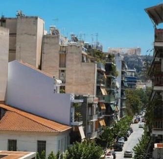 Kerameikos Apartment | Vibrant Retreat - Funky Style and Acropolis View