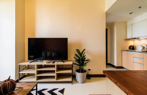 Pinagsama Apartment | Viceroy 3 Mckinley Hill BGC